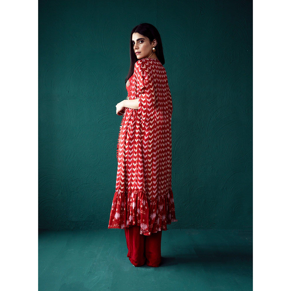 Suave by Neha Arora Surkh Cape With Crop Top And Flared Pant (Set of 3)