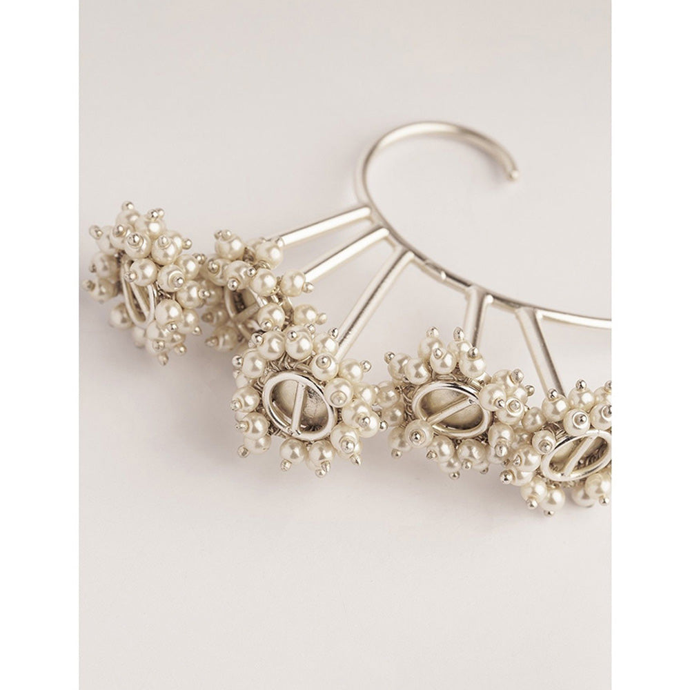 Suhani Pittie Pearl Bunch Earcuff