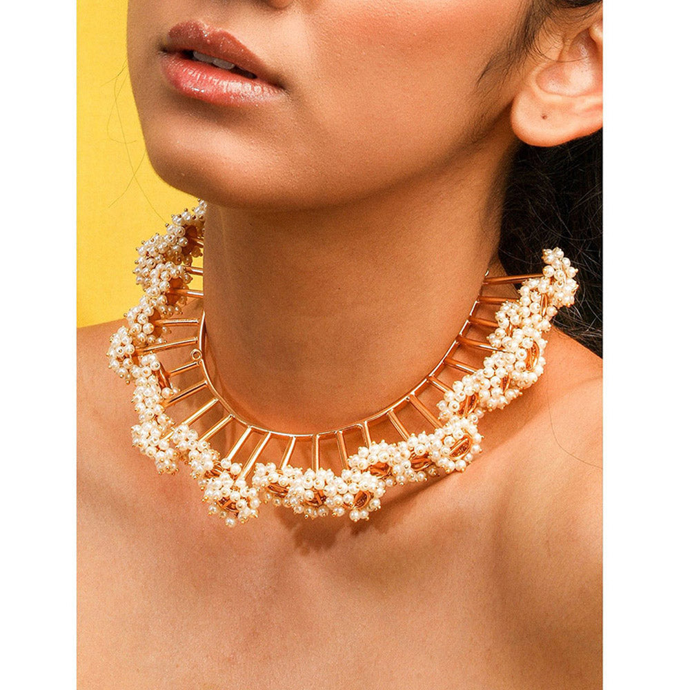 Suhani Pittie Pearl Bunch Sensational Choker