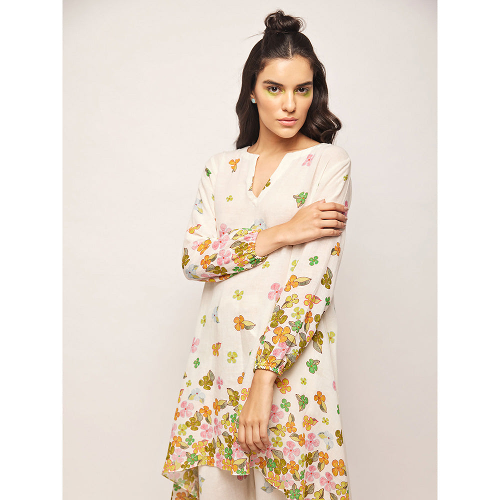 Swati Vijaivargie White Fleur High-Low Hem Top
