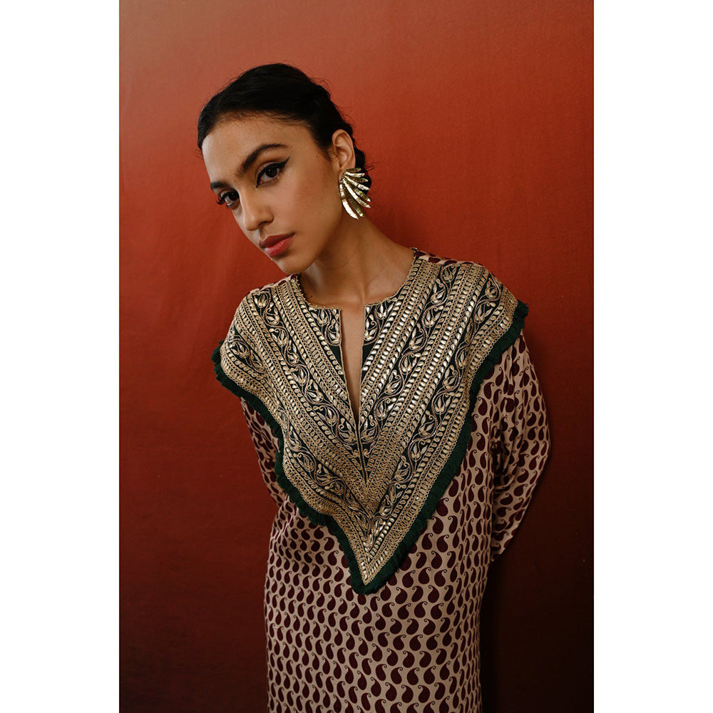 Swati Vijaivargie Paisley Dhara Kurta & Pant (Set of 2)