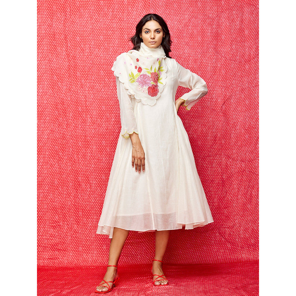 Swati Vijaivargie Rose White Applique Scarf