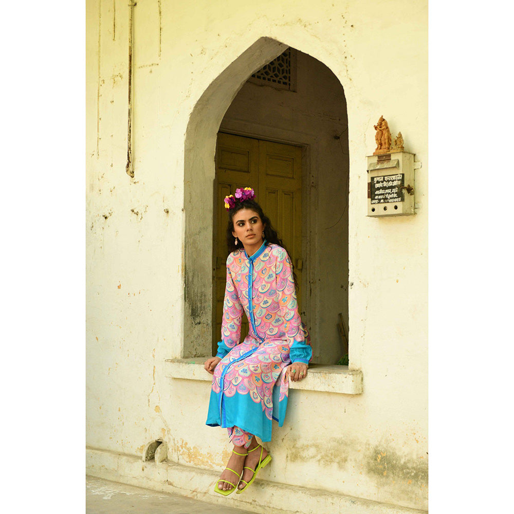 Swati Vijaivargie Kevda Blue Printed Kurta and Pant (Set of 2)