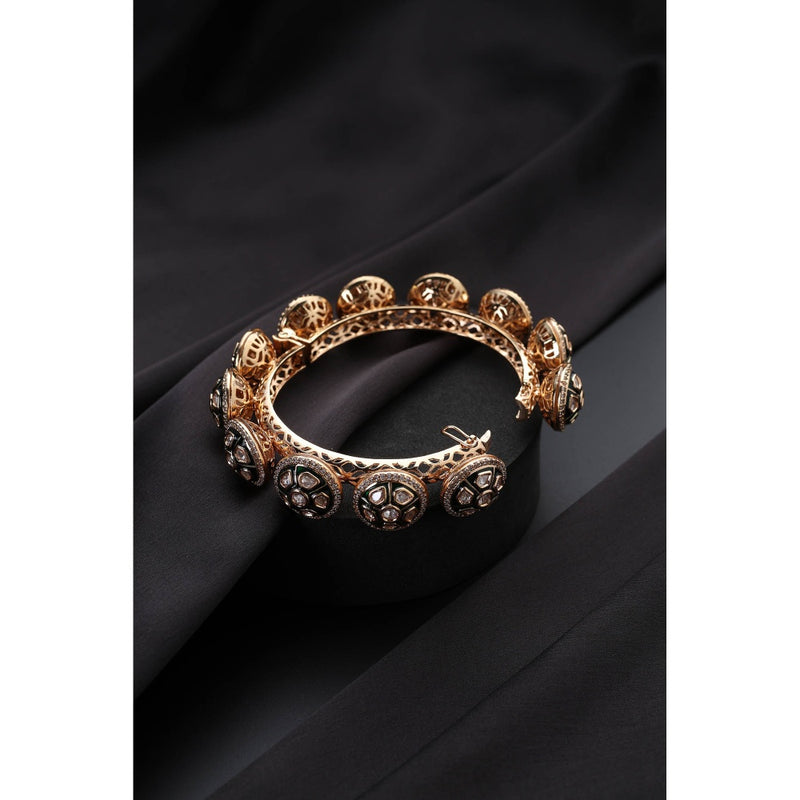 SWABHIMANN White Polki Pacheli Kada