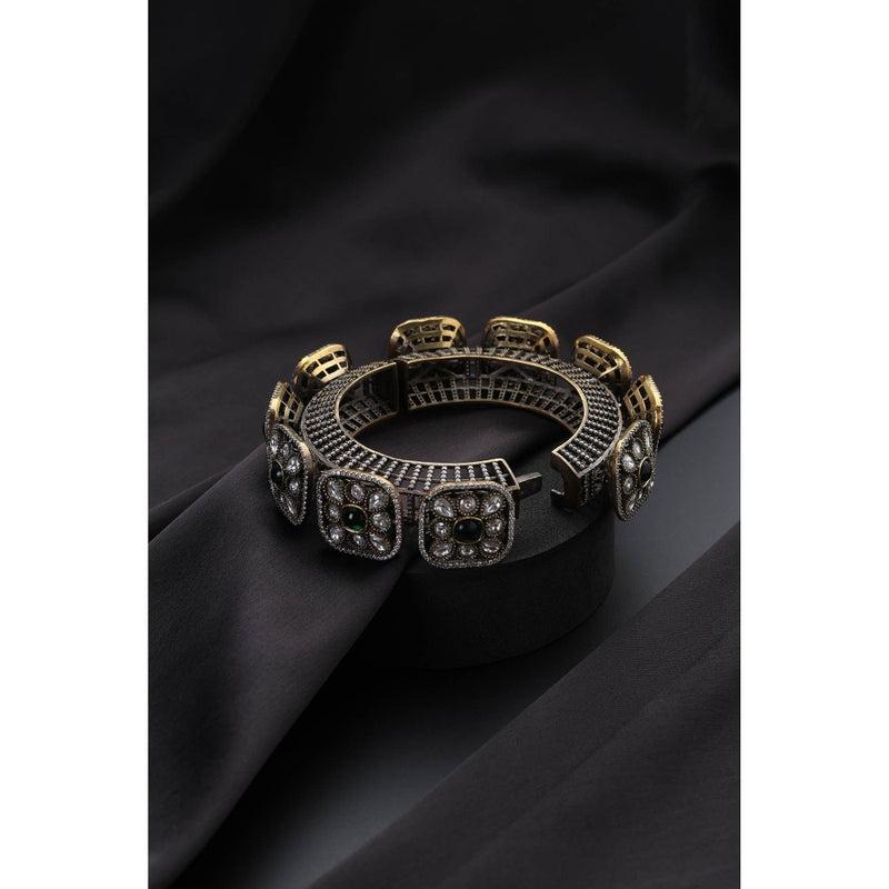 SWABHIMANN Green Victorian Polki Kada