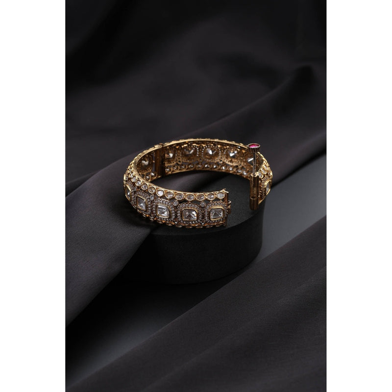 SWABHIMANN White Polki Kada