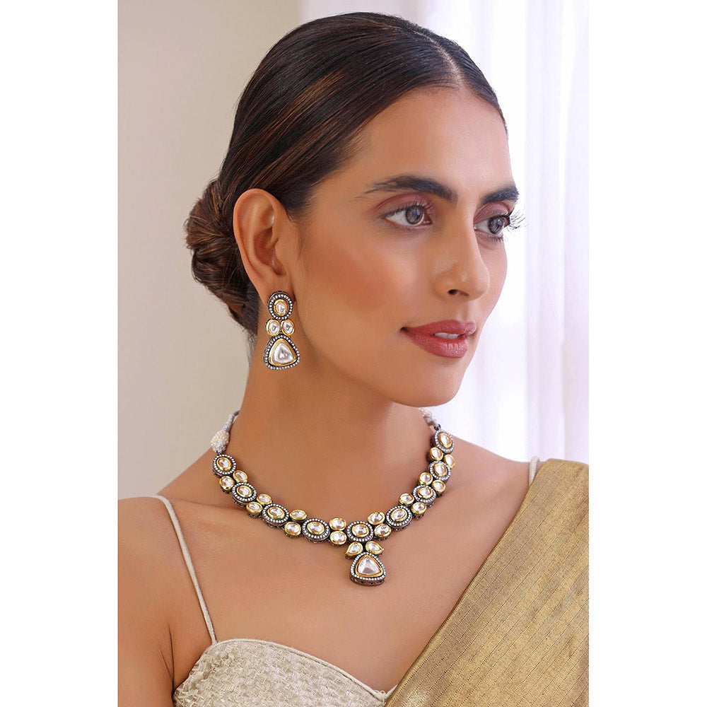 SWABHIMANN White Two Tone Gold Plated Kundan Choker with Earnings'