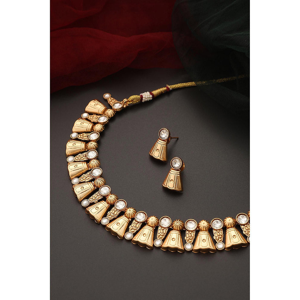 SWABHIMANN White Gold Plated Kundan Choker with Earnings