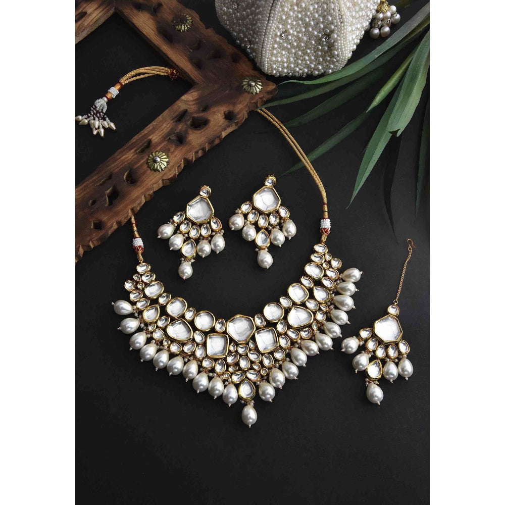 SWABHIMANN Adharsha White Gold Plated Polki Short Necklace with Earrings and Maang Tikka