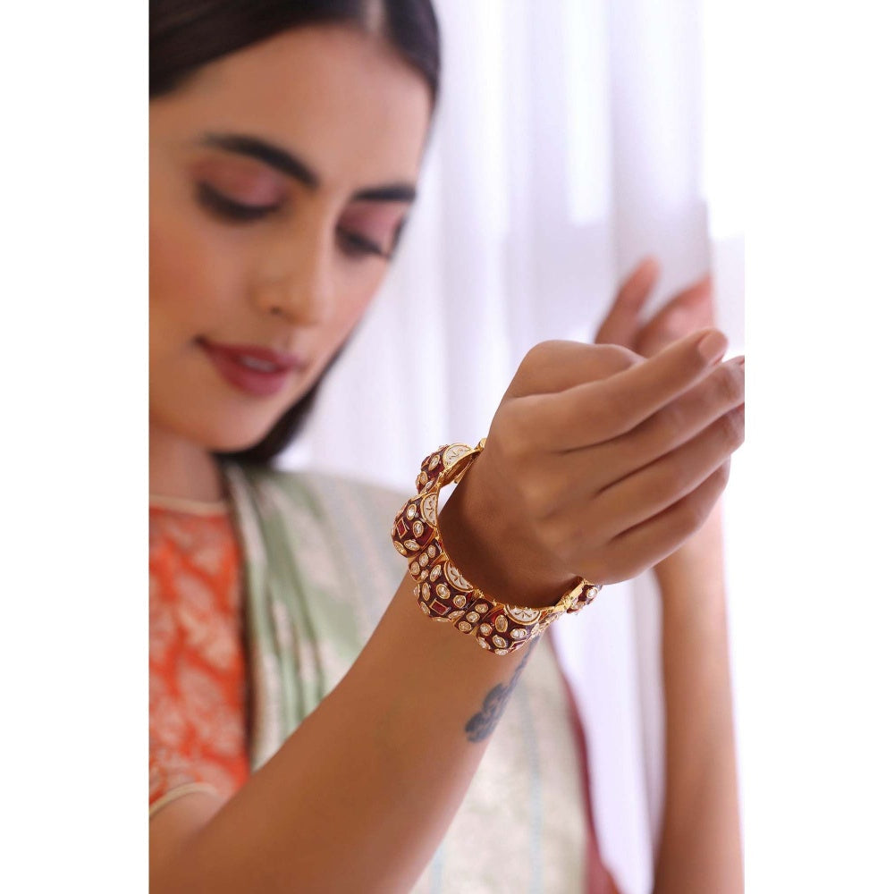 SWABHIMANN Shweta Red Meenakari Kundan Kada