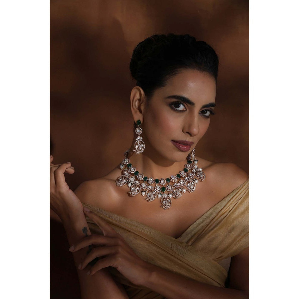 SWABHIMANN Jenika Emerald Polki Necklace Set