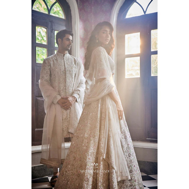 SWATHI VELDANDI Whisper Grey Lehenga with Blouse and Dupatta (Set of 3)