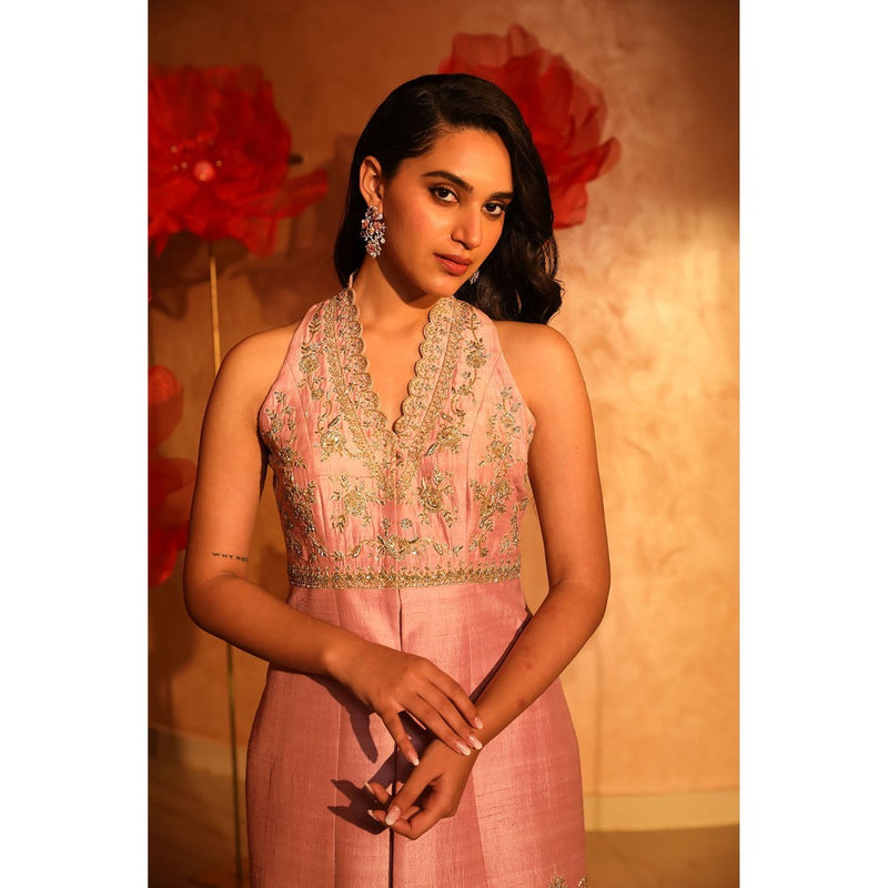 SWATHI VELDANDI Calming Cameo Pink Embroided Kurta with Pant (Set of 2)