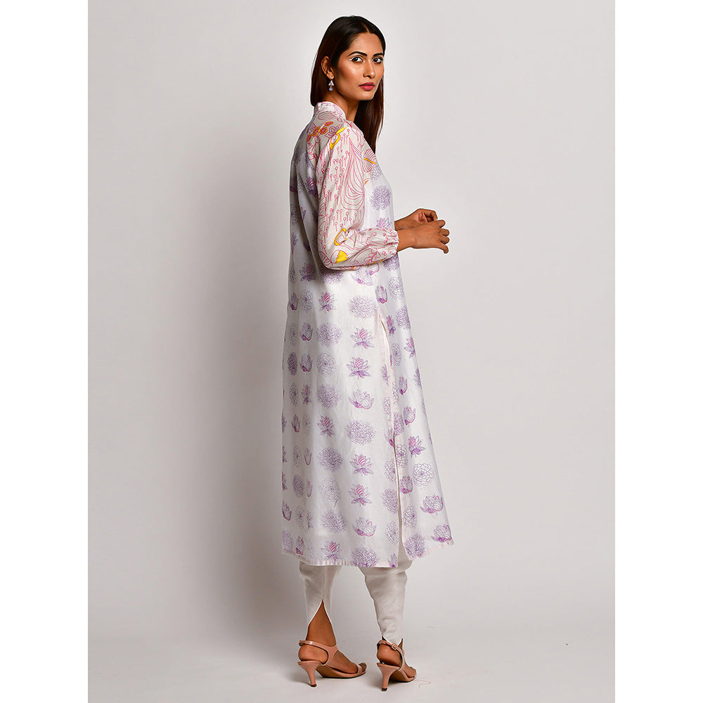 Swati Vijaivargie In Bloom White Floral Kurta With Dhoti Pants (Set of 2)