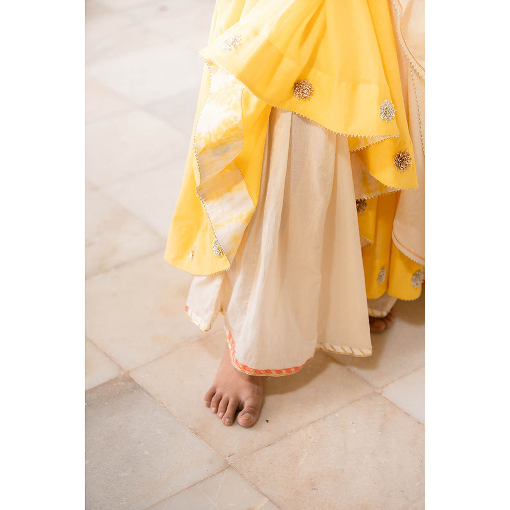 Taraasi Nakhrali Sunshine Yellow Mulmul Cotton Kalidar Kurti with Ghaghra & Dupatta (Set of 3)