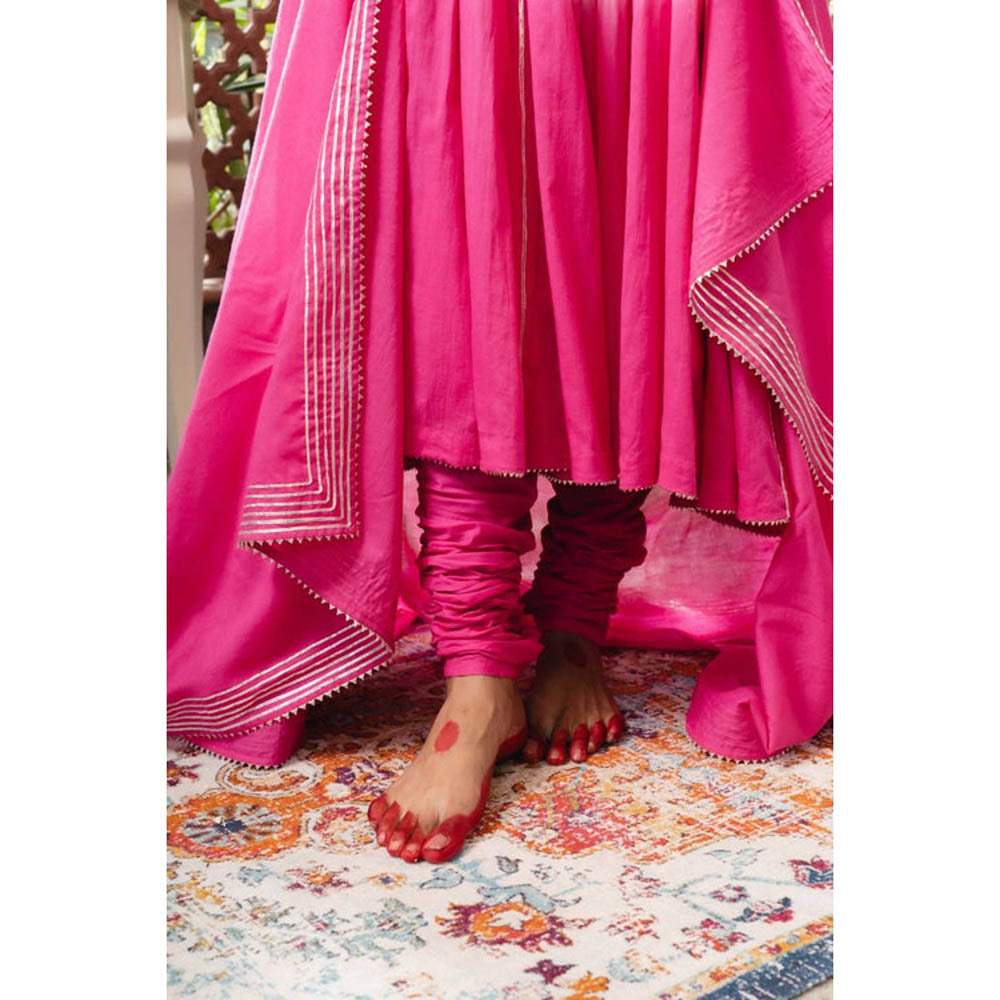 Taraasi Women White Cotton Ombre Anarkali with Churidar and Dupatta