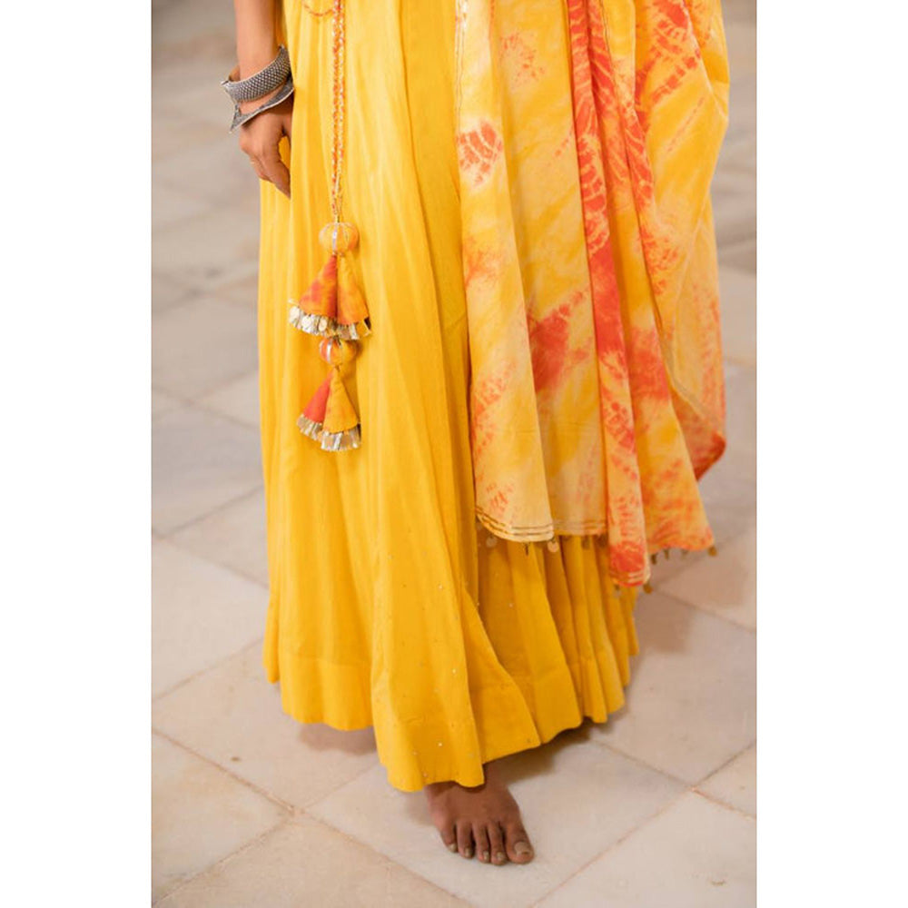 Taraasi ZOYA' Yellow and Coral Tie and Dye Mulmul Cotton Dupatta