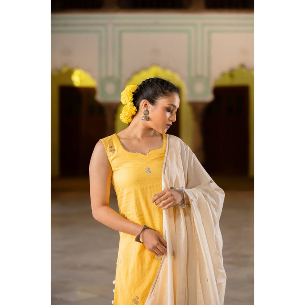 Taraasi SAANJH' Cream Mulmul Cotton Dupatta