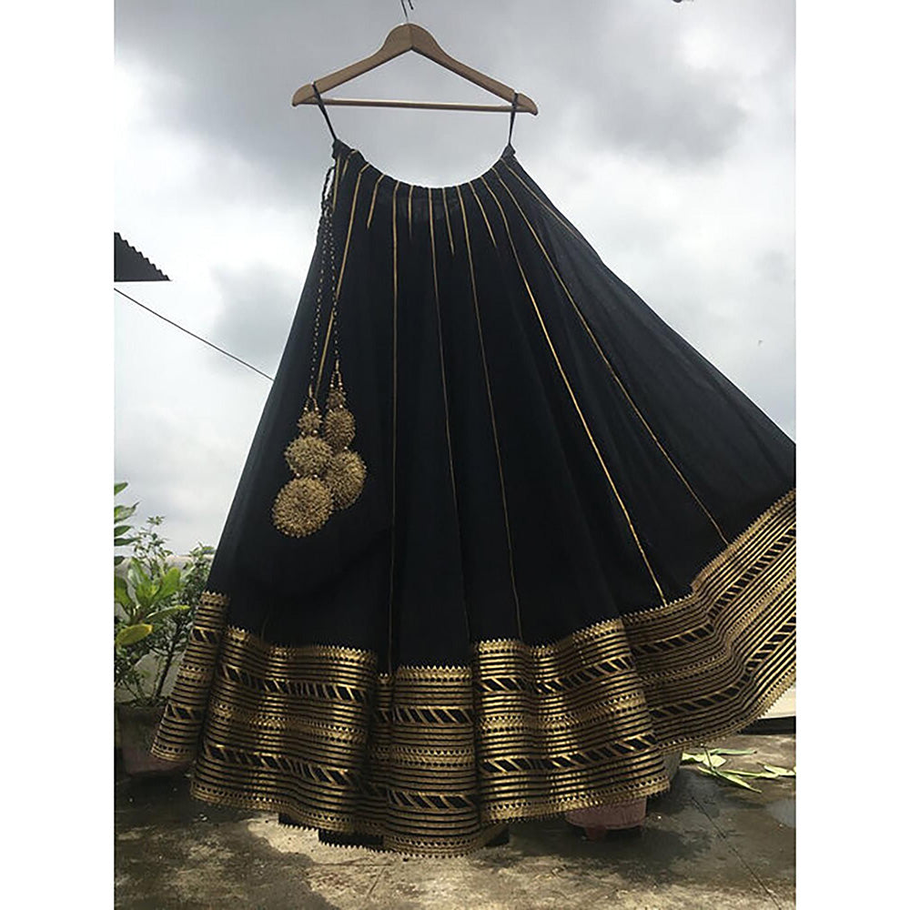 Taraasi Noorjahan Black Mulmul Cotton Kalidar Ghaghara Skirt