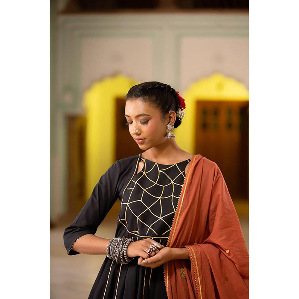 Taraasi MANTASHA' Black Mulmul Cotton Kalidar Kurta