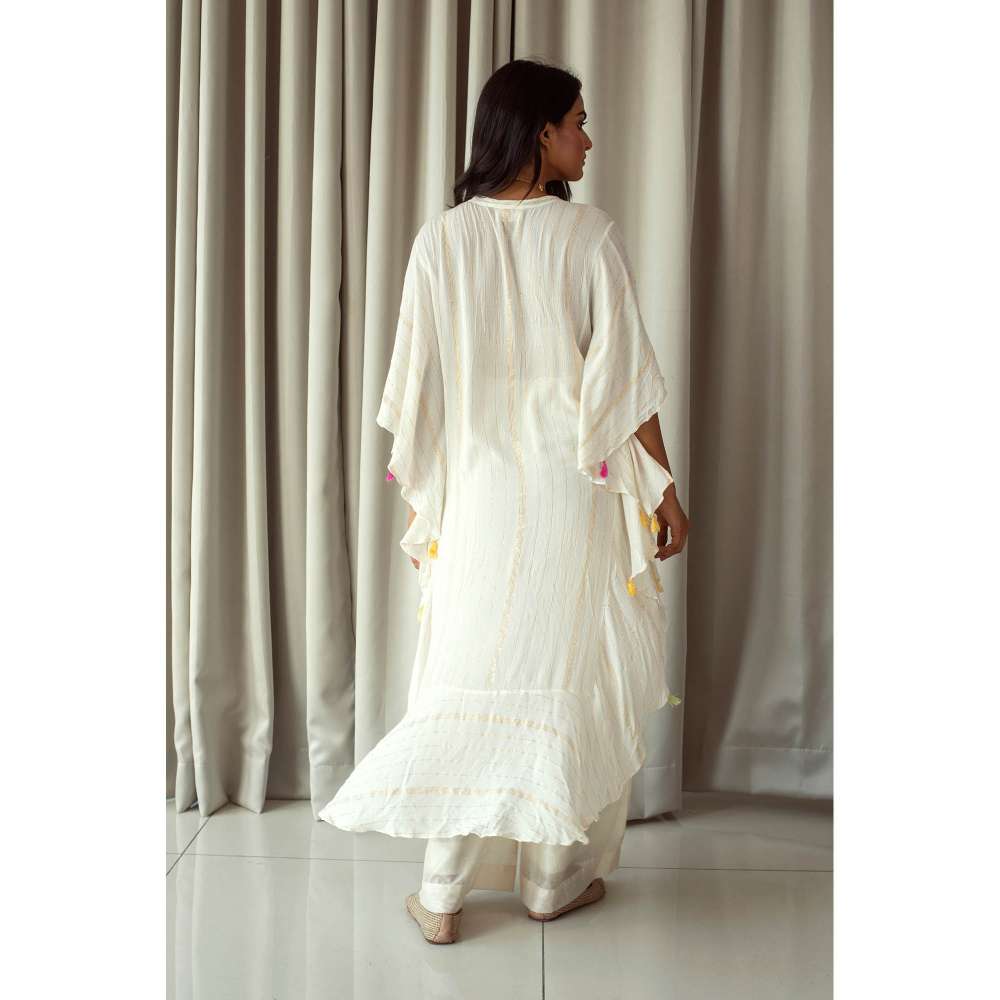 Taro India White Brave Wings She Flies Kaftan