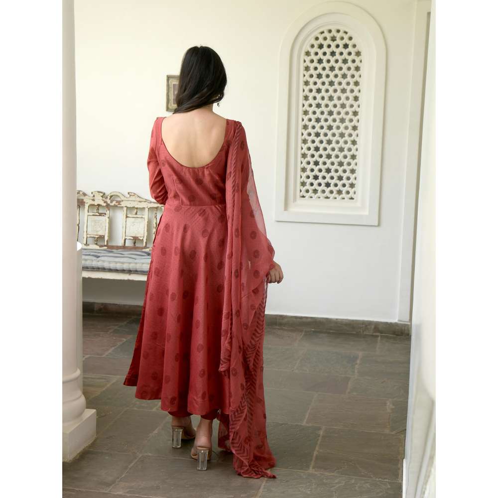 Taro india Dark Amber Kurta with Pant and Dupatta (Set of 3)