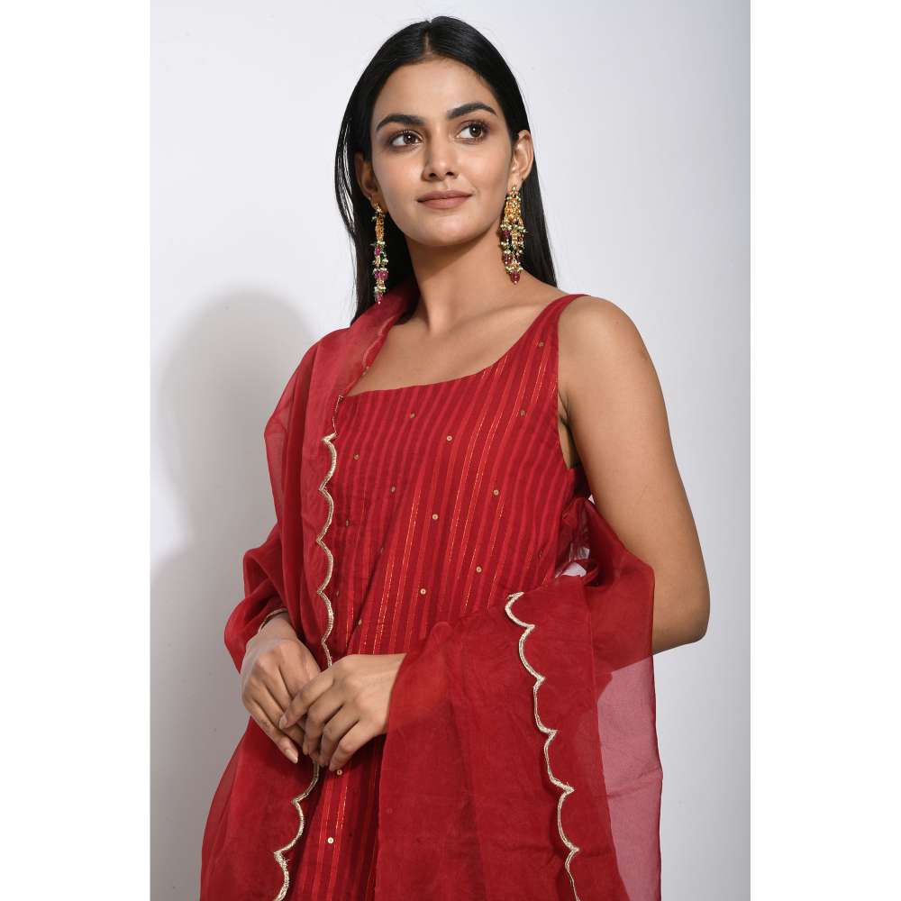 Taro india Crimson Red Kurta with Skirt and Dupatta (Set of 3)