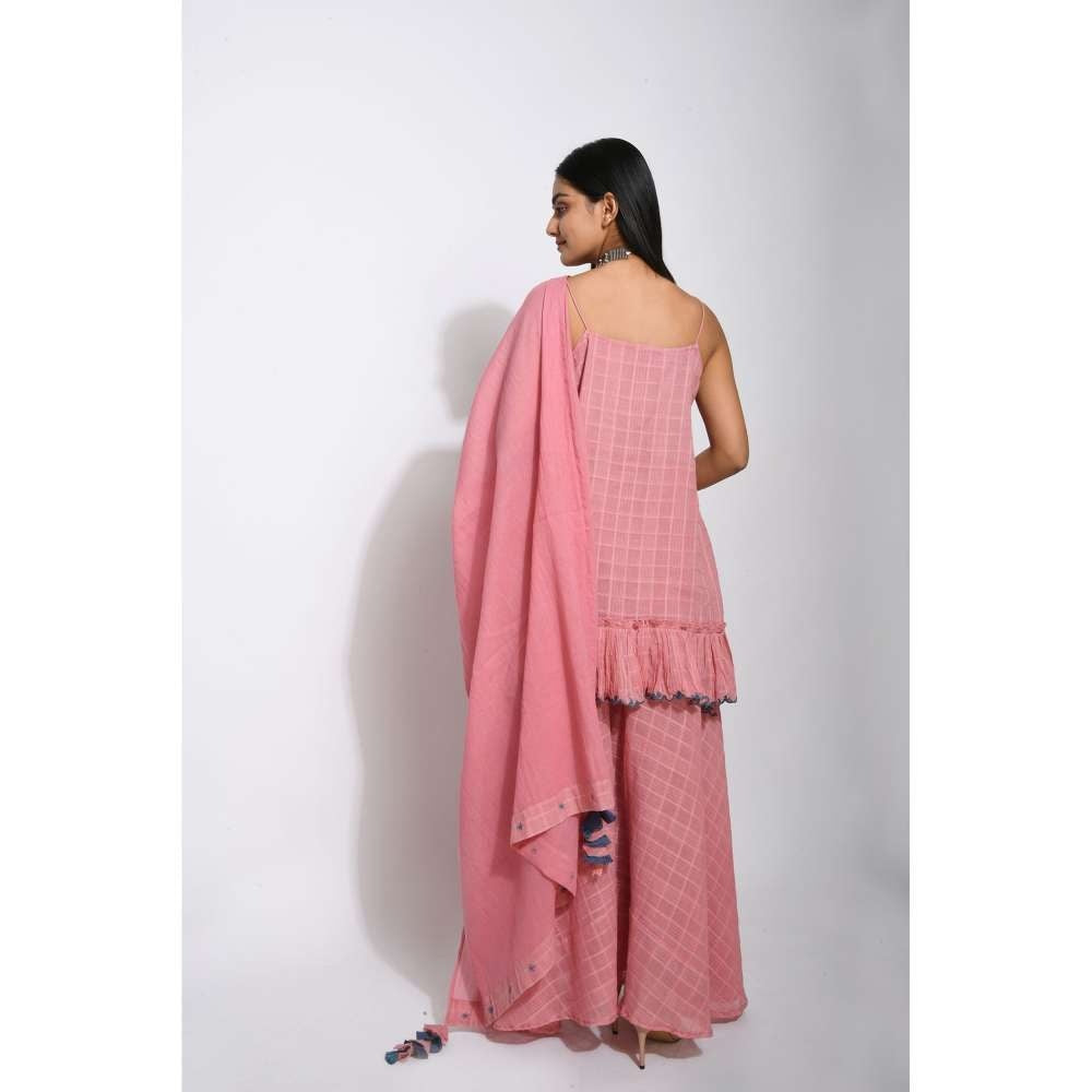 Taro india Flamingo Kurta with Palazzo and Dupatta (Set of 3)