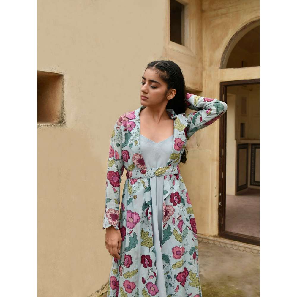 Taro India Cloudy Bloom Kurta with Jacket and Belt (Set of 3)