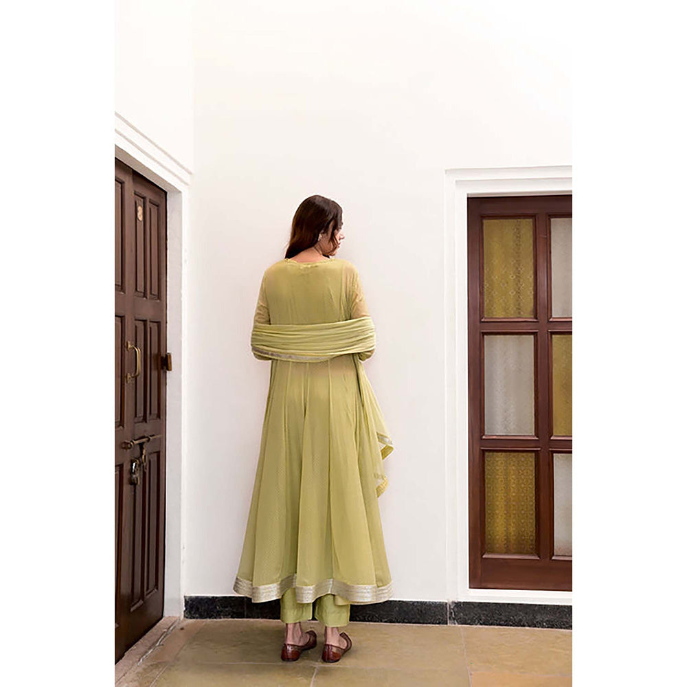 Taro India Inaya Kurta Pant With Dupatta And Crop Slip