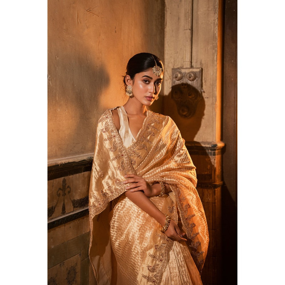 TATWAMM Golden Saree with Unstitched