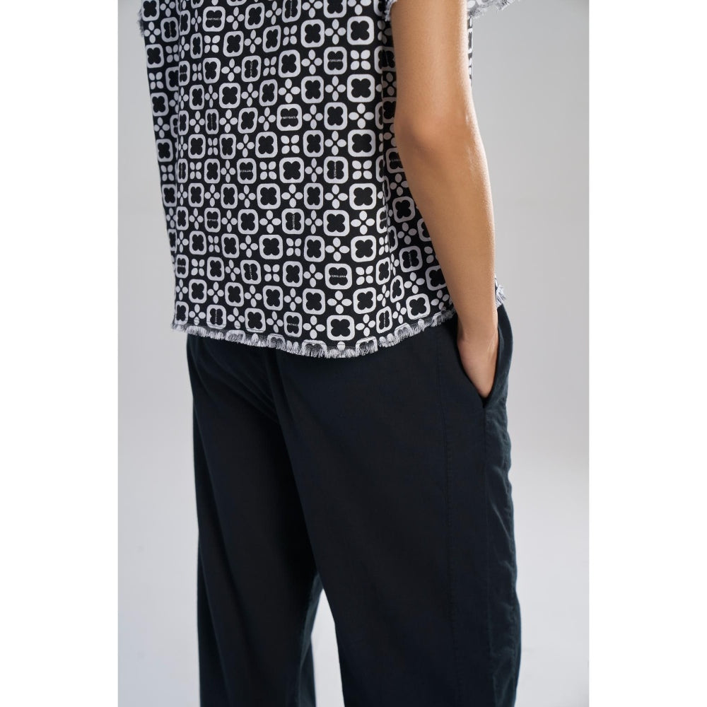 TERRA LUNA Black Solid/Plain Jolo Pant