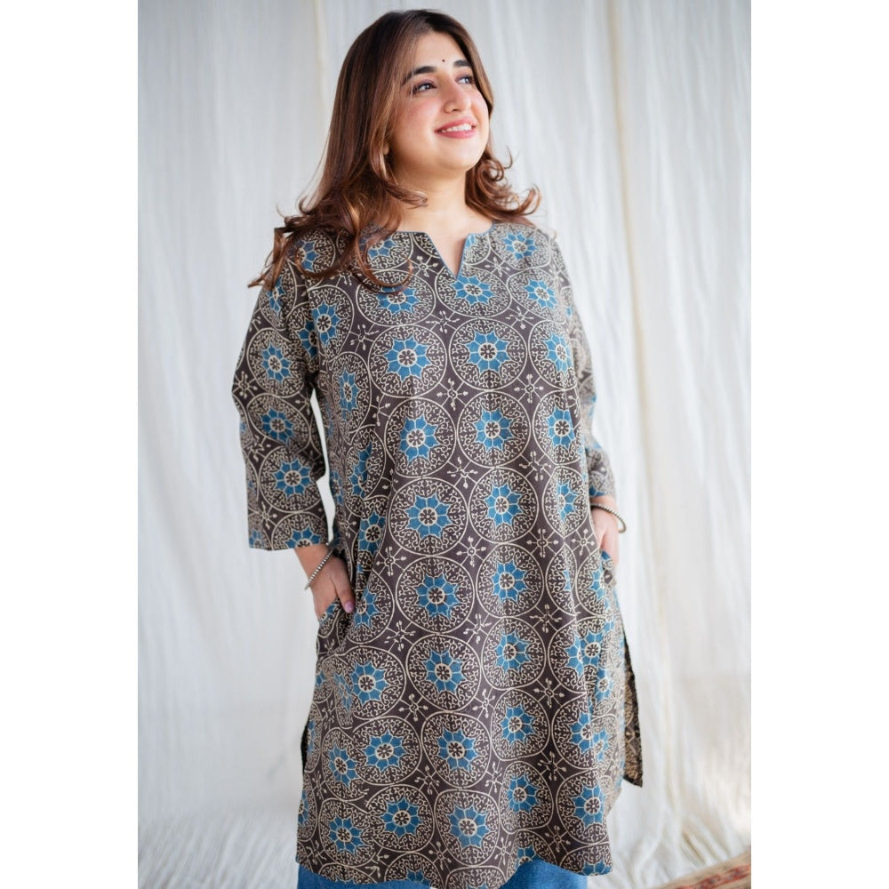 The Indian Ethnic Co. Ajrakh Jhabba Kali Cotton Kurta