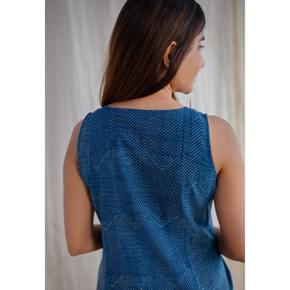 The Indian Ethnic Co. Indigo Dabu Hand Block Printed Cotton Maxi Dress