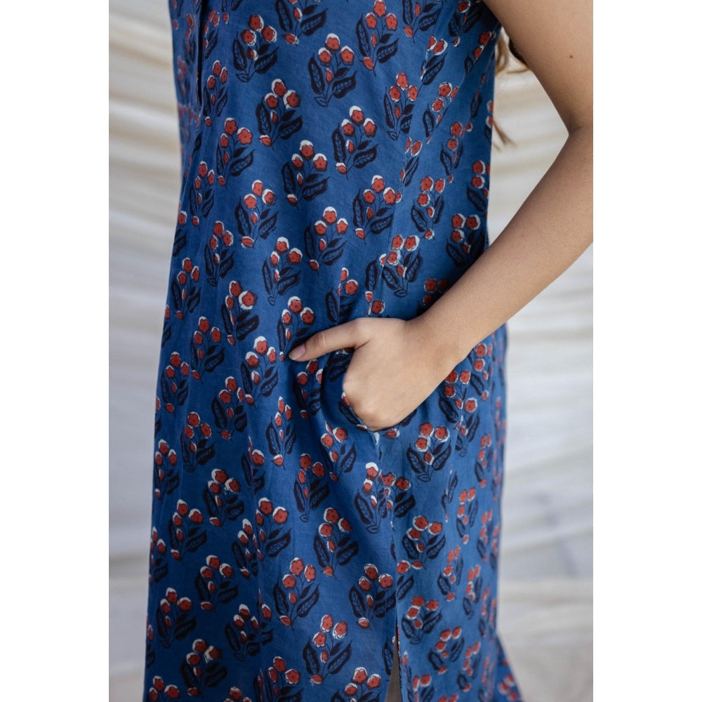 The Indian Ethnic Co. Blue Straight Jahota Printed Cotton Kurta With Round Neck And Sleeveless