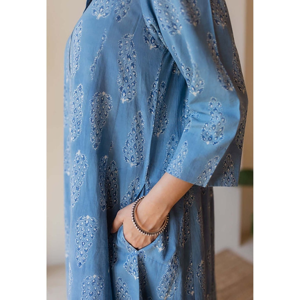 The Indian Ethnic Co. Harshita Blue Ajrakh Cotton Kali Kurta