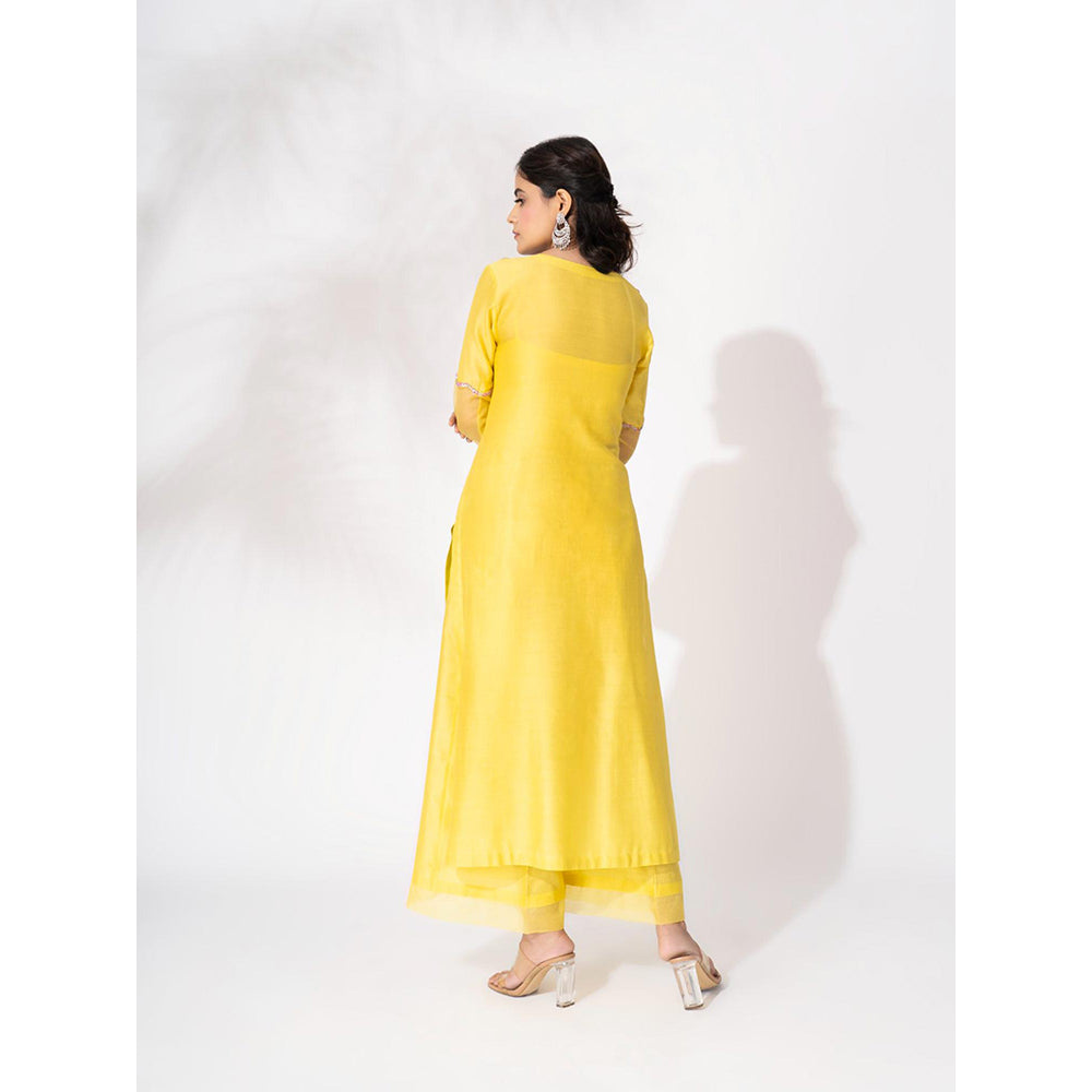 THE AARYA Yellow Handwoven Chanderi Embroidered Kurta (Set of 4)