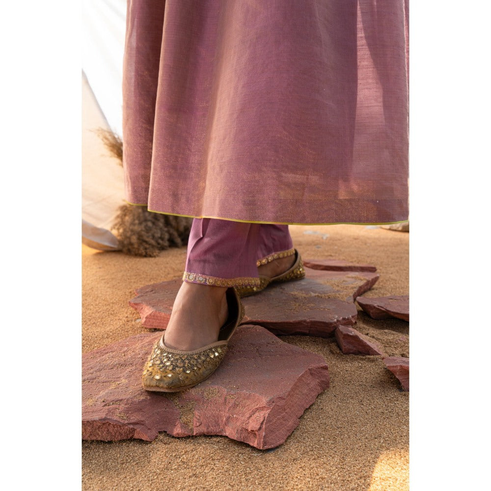 The White Tree Studio Mauve Handloom Zari Embroidered Kurta with Pant & Inner (Set of 3)