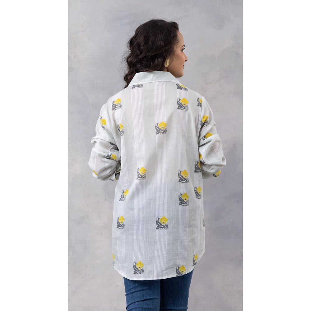 Thee Modern Roots Light Grey Floral Stripe Cotton Mul Printed Shirt