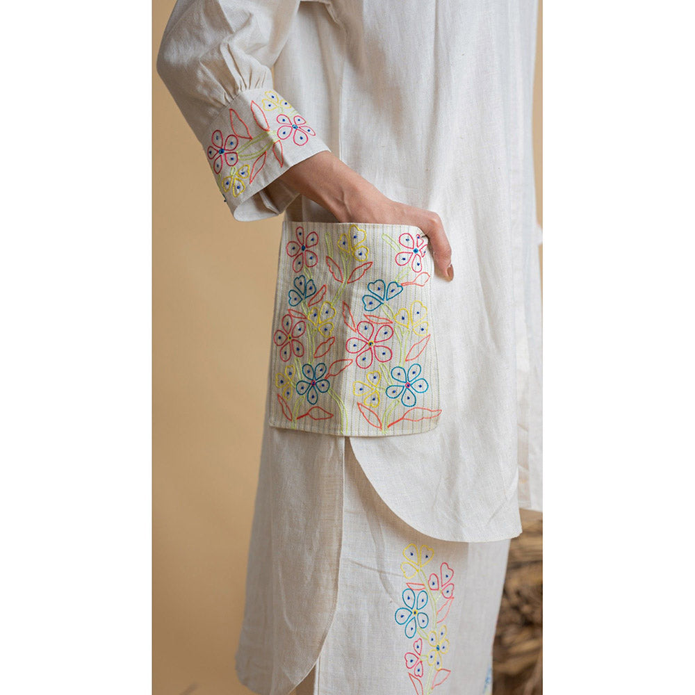 The House of Hemp Women Off White Latest Stylish Kurta and Pant (Set of 2)
