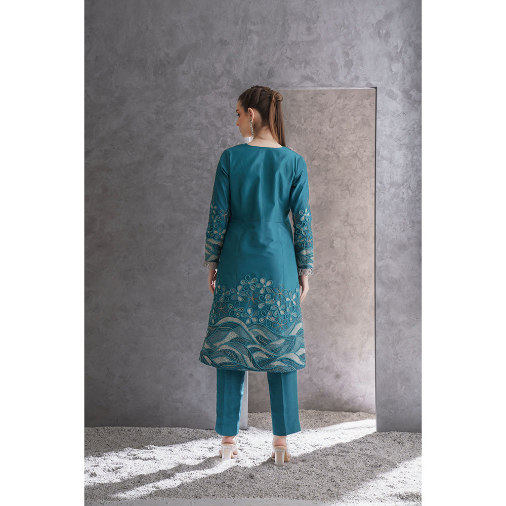 THE SILK LOVE Womens Silk Embroidered Teal Kurta with Pant