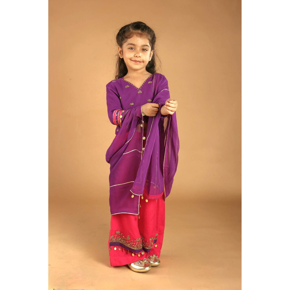Tilsim by Sagarika Mehrotra Gulbahar Top With Pant And Dupatta