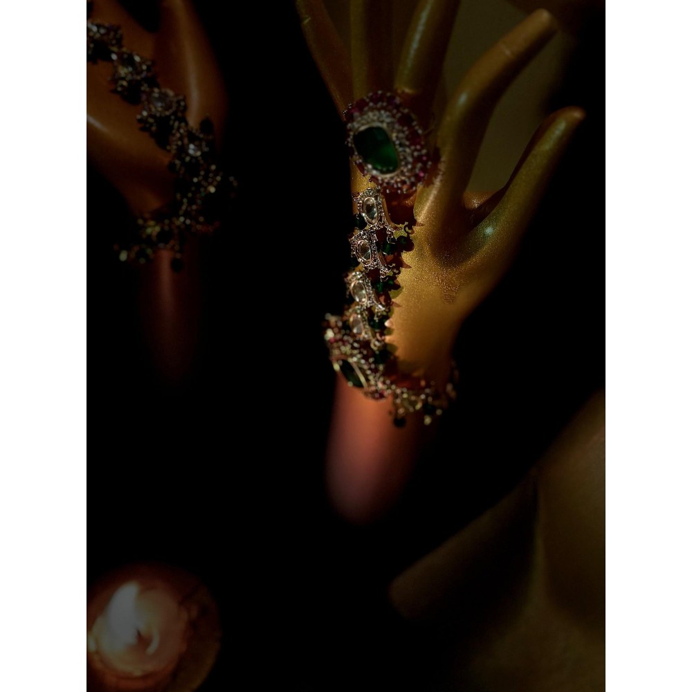 Tussya by Shreya Hiraaz Haath Phool Set