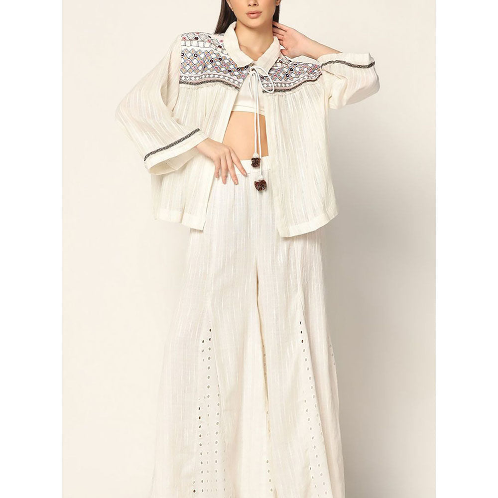 "Two Sisters" by Gyans White Cotton Co-Ord (Set of 2)