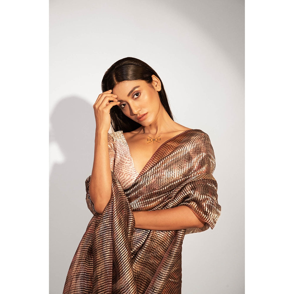 UNALLUME BY NISHA Handwoven Cocktail Affair Saree with Unstitched Blouse - Metallic