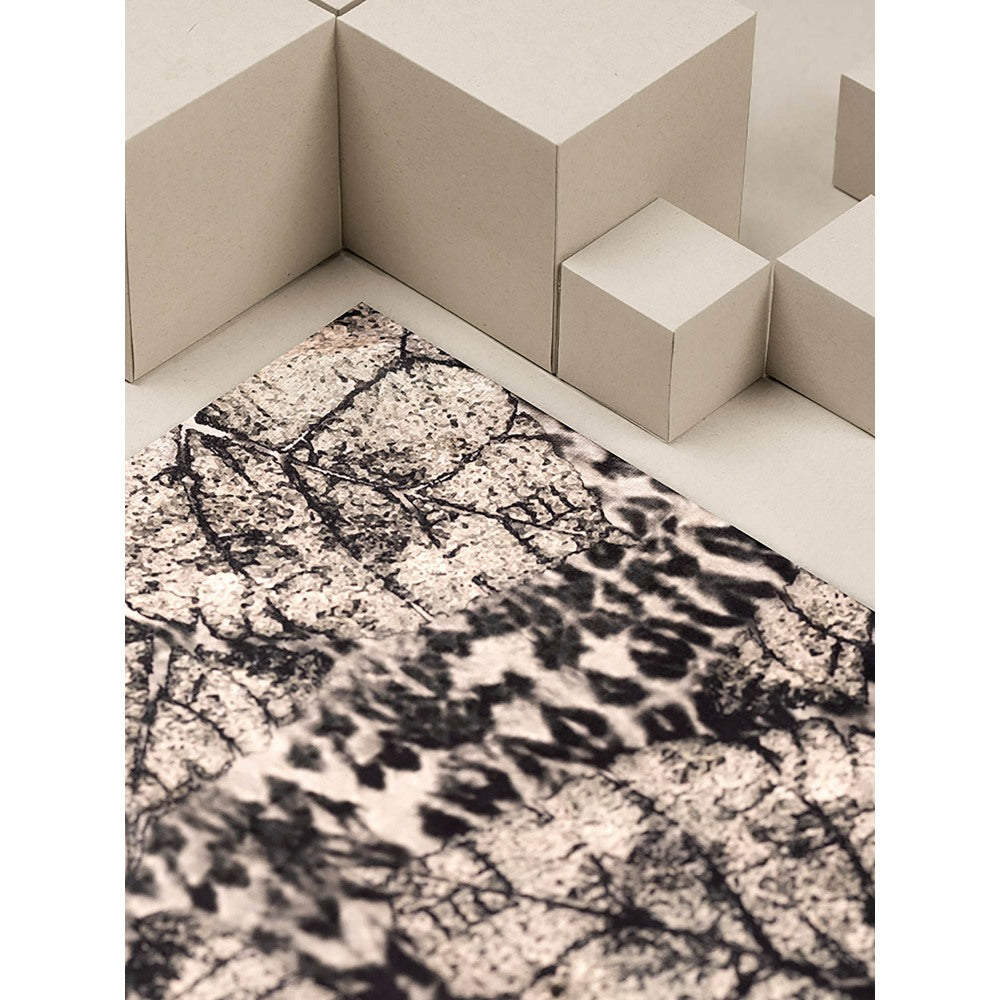 UNALLUME BY NISHA Black Printed Pocket Square