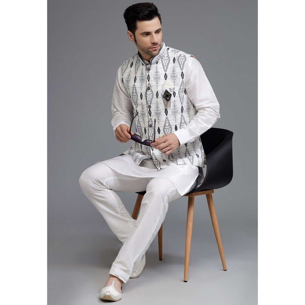 UTSAV FASHION Cotton Silk Kurta with Pyjama and Nehru Jacket