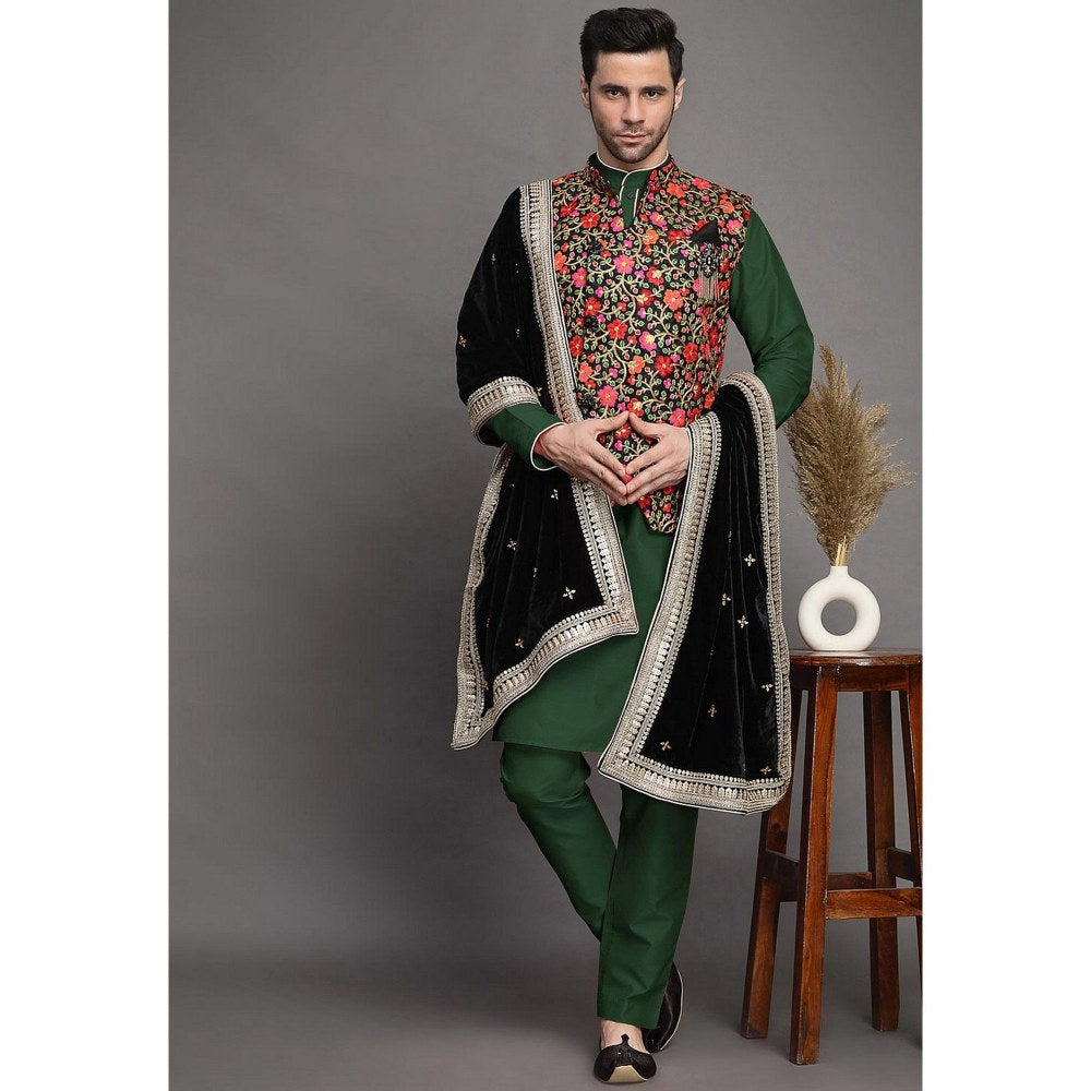 UTSAV FASHION Embroidered Art Silk Green Kurta with Pant and Jacket