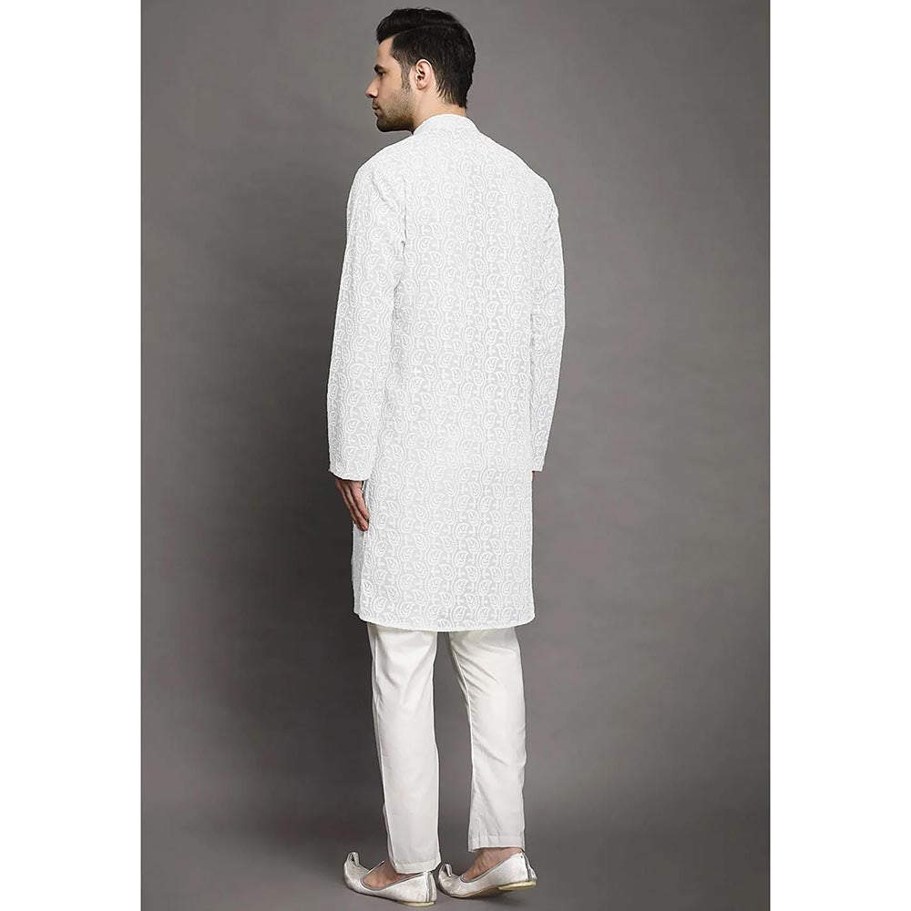 UTSAV FASHION Mandarin Collar Embroidered Kurta and Pant