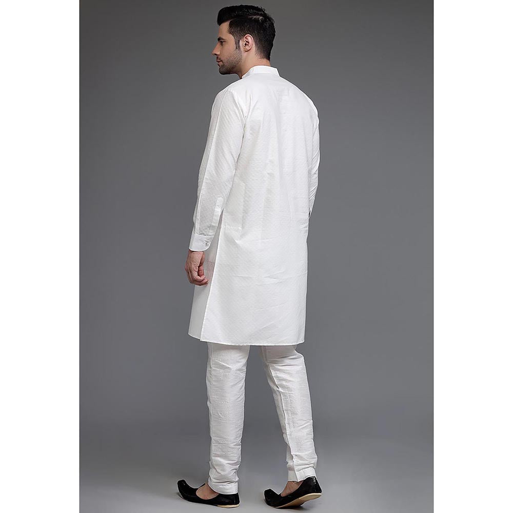 UTSAV FASHION Mandarin Collar Straight Kurta with Churidar